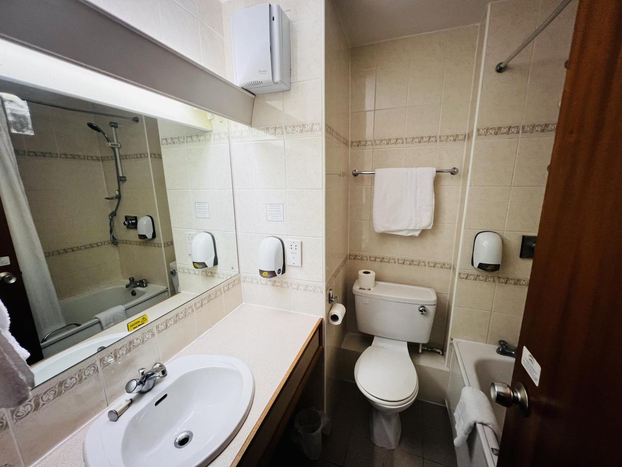 Ox 3* Carlisle (Cumbria)